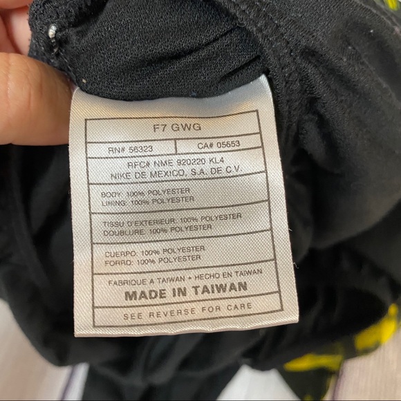 🌟Nike Athletic Running Shorts Yellow Black - Picture 7 of 8